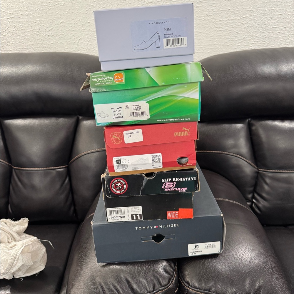 Puma Green Computer Parts Packaging